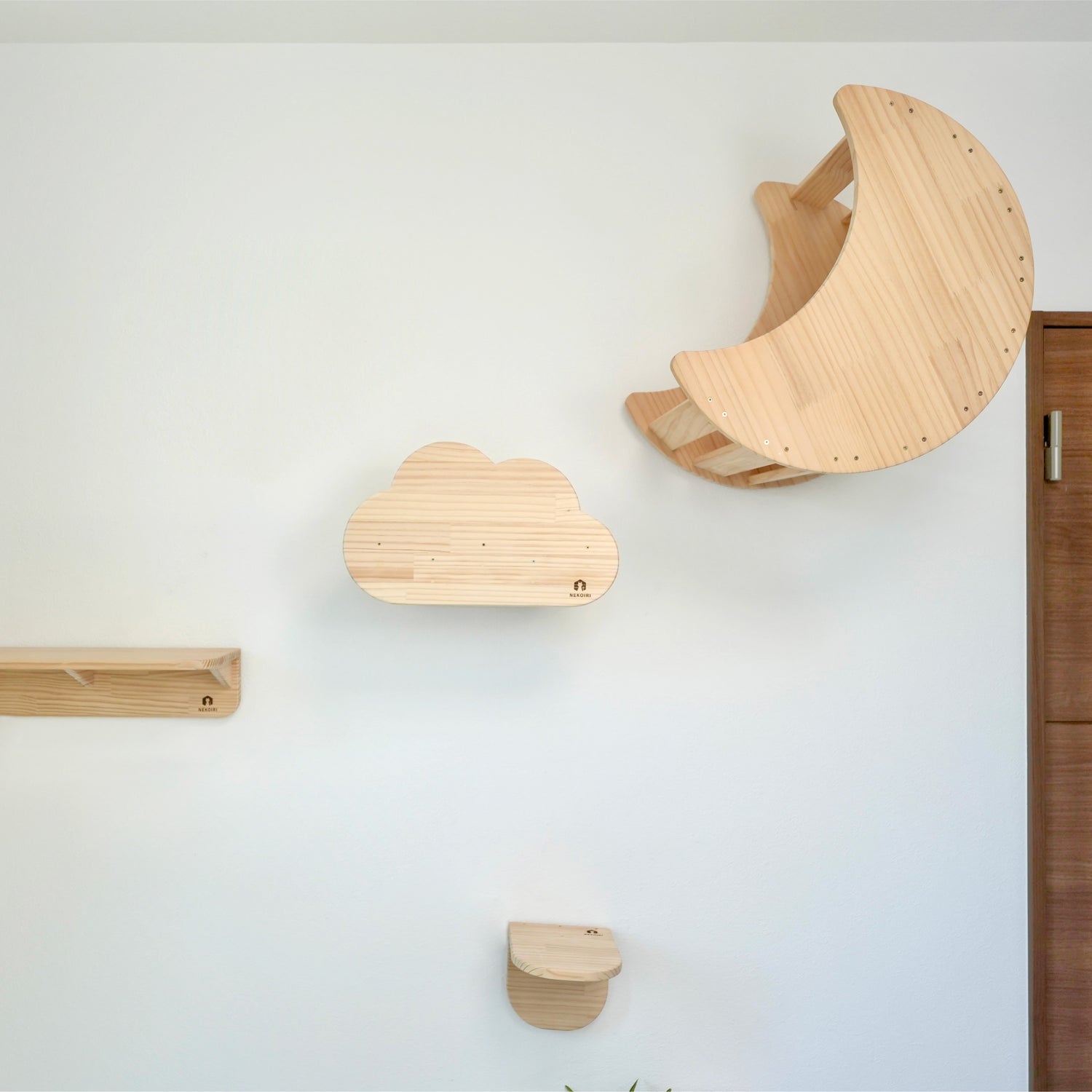 nuage ヌアージュ 【雲型ステップ】